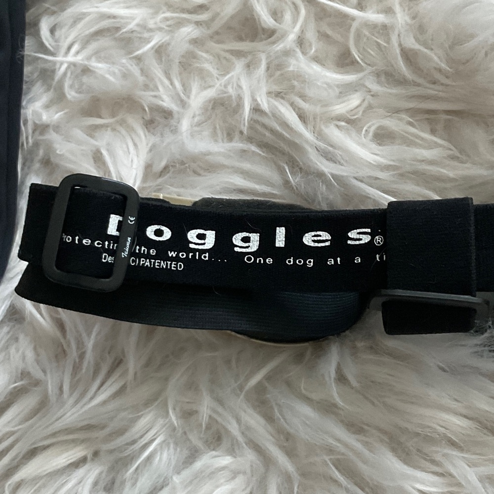 Doggles Chrome Dog Goggles - Picture 3 of 4